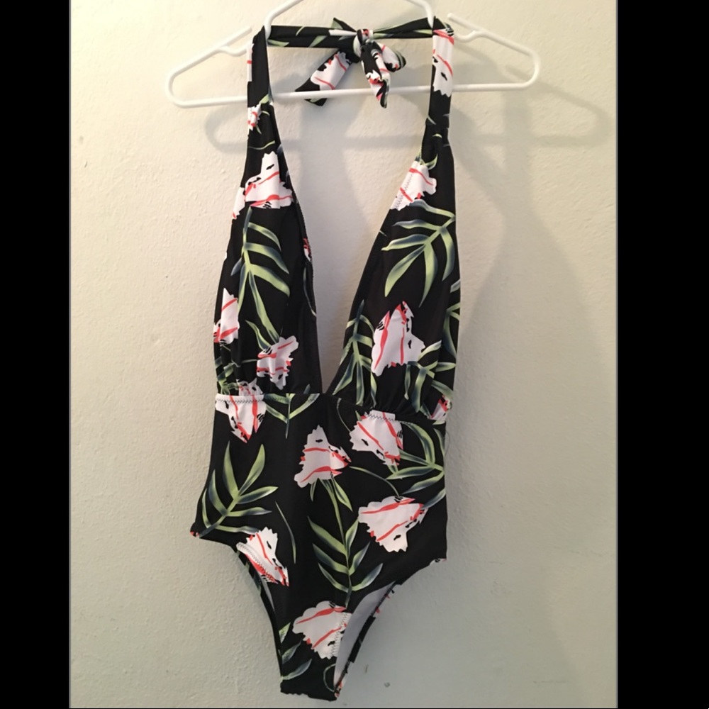 Cupshe One-Piece Floral Bathing Suit